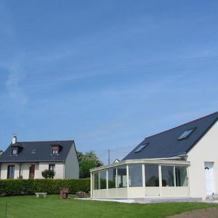 Chambres D'Hotes Chez Rejane Crasville  エクステリア 写真